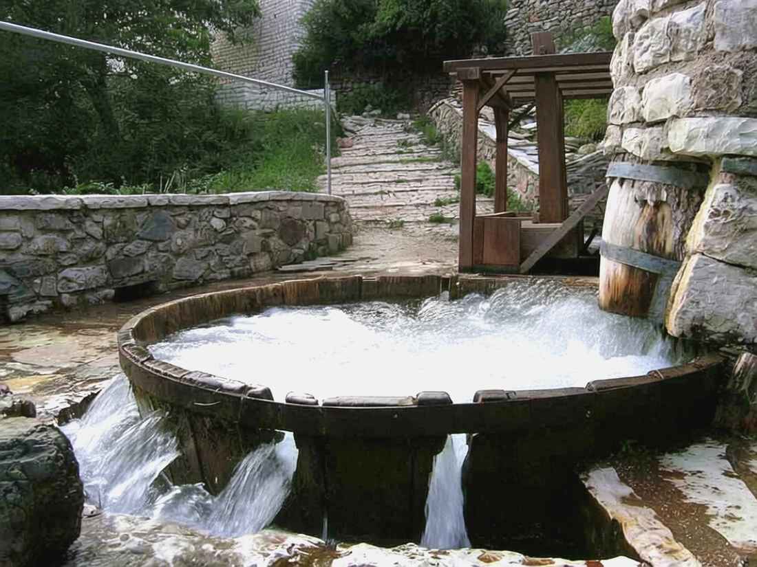 Водяная мельница Мацуки